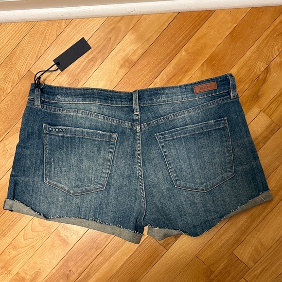 NWT Blank NYC Indigo Distressed Jean Shorts - Picture 6 of 10